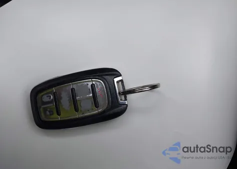 2017 Chrysler Pacifica Touring z USA, uszkodzony, nr VIN 2C4RC1DG3HR703122